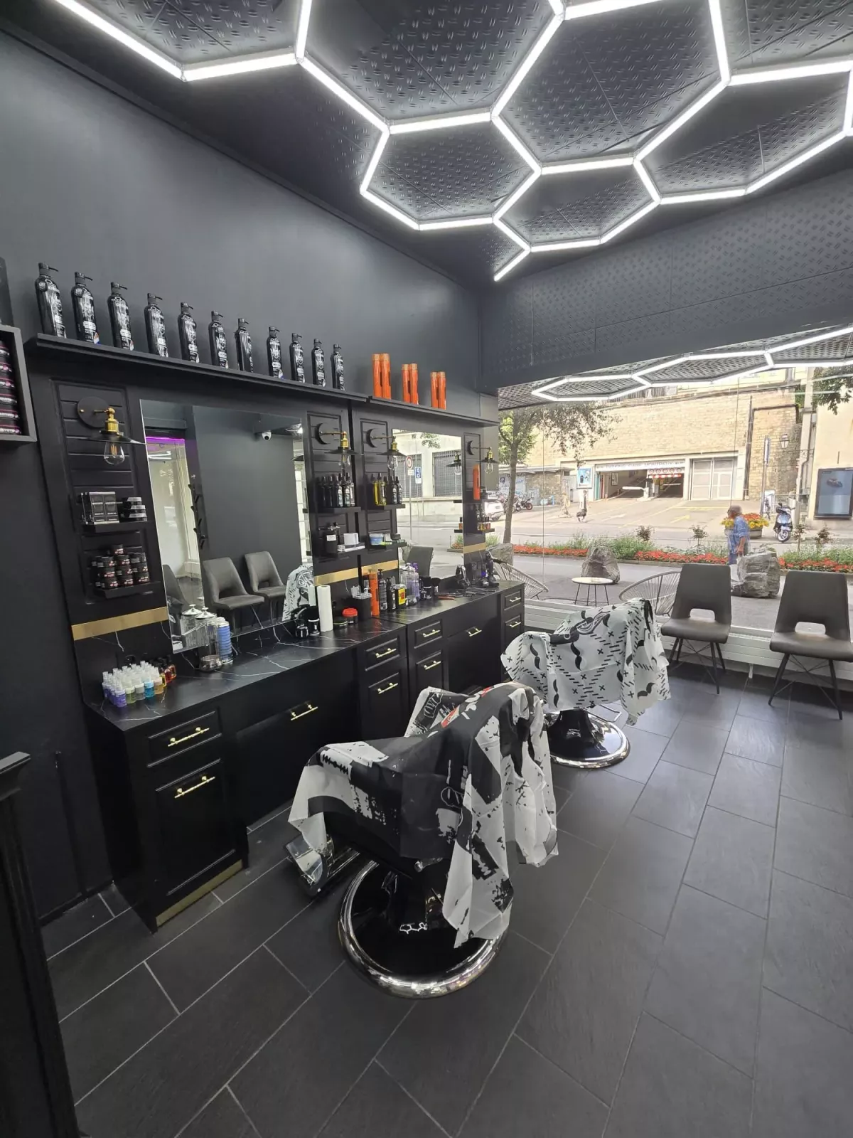 Salon